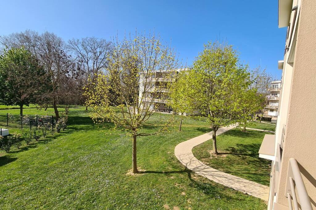 C101 Appartement Disneyland Montévrain Extérieur photo